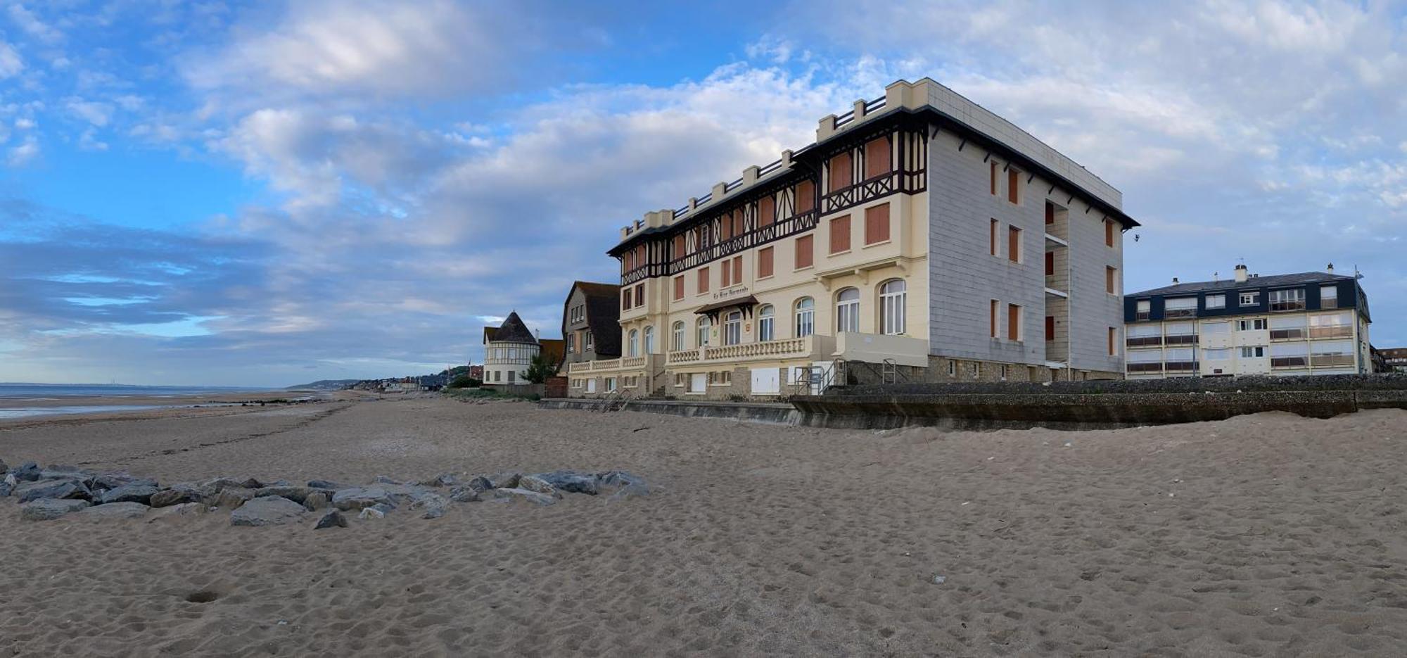 Le Petit Villers Bagian luar foto