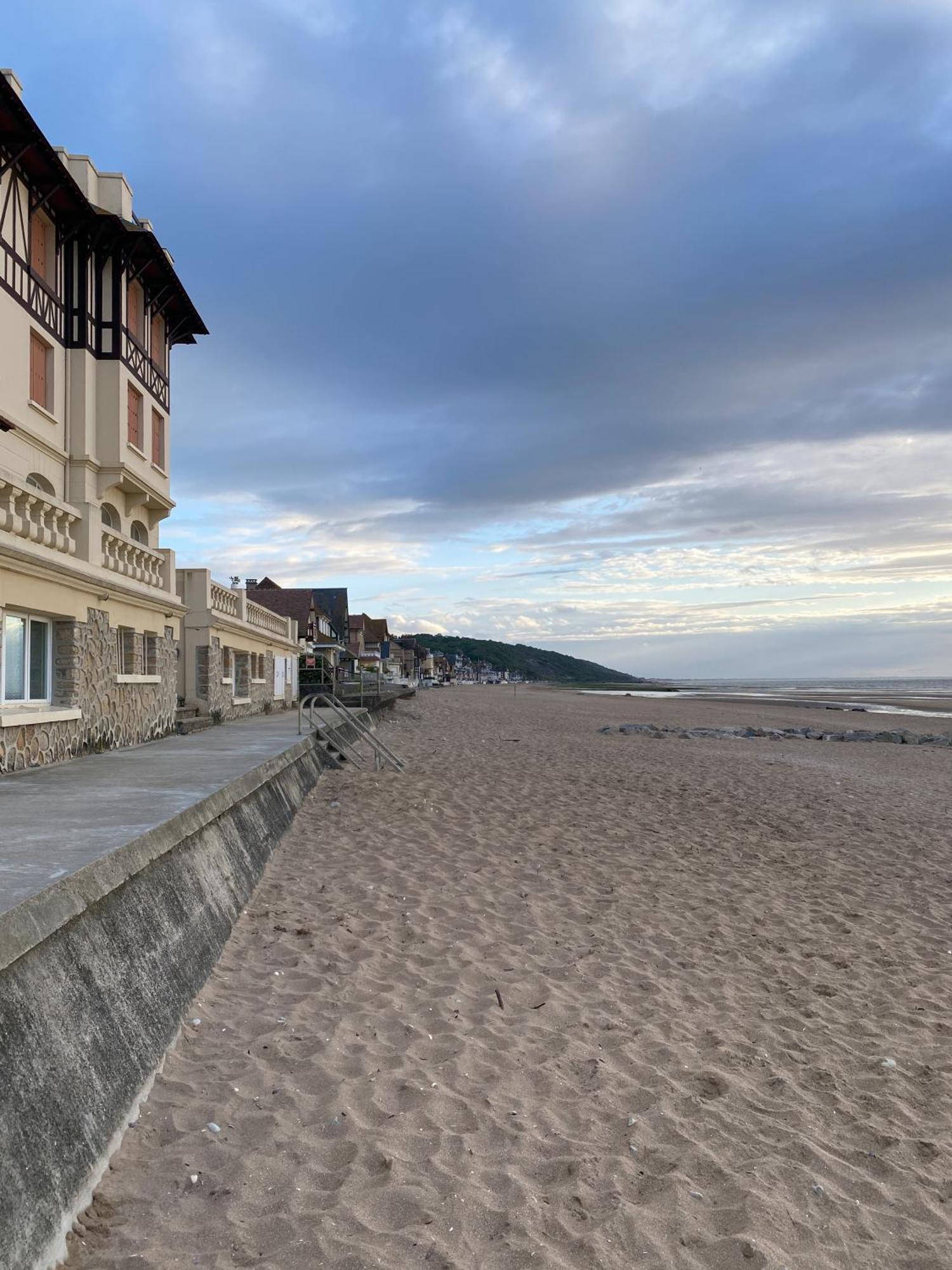 Le Petit Villers Bagian luar foto